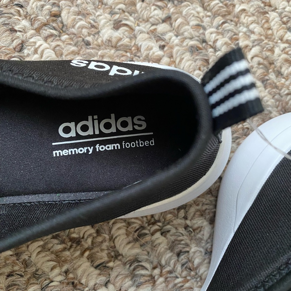 Adidas Black Knit Slip-On Sneakers new - Picture 6 of 8